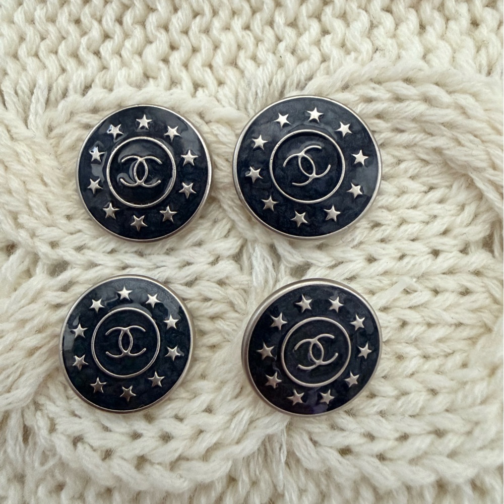 CHANEL Navy & Silver Round Buttons